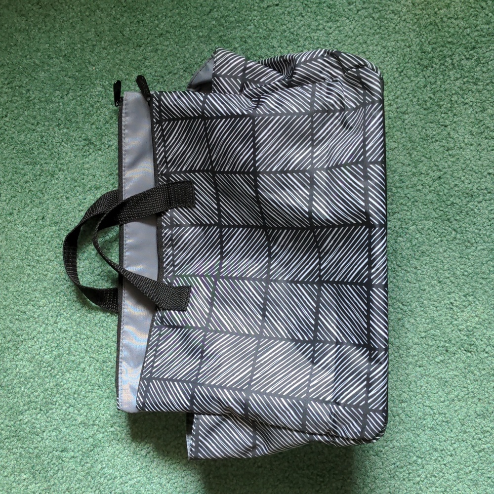 Thirty One Super Swap It Pocket, Chevron Squares